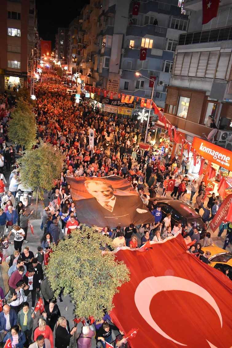 Balçova’da Cumhuriyet Sevdası Sığmadı