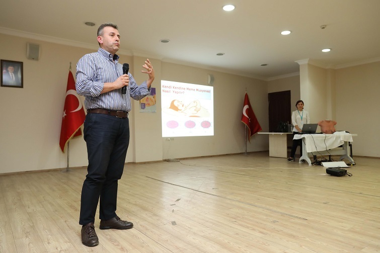 Bayraklı’da kadınlara meme kanseri eğitimi