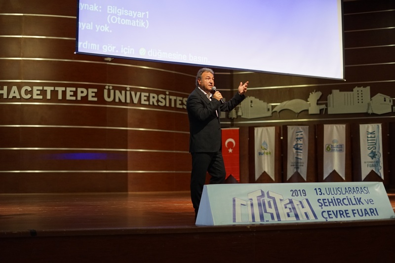 Başkan İduğ'un iki vizyon projesine ödül