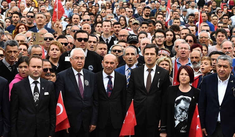 Karabağlar Ata'sını unutmadı