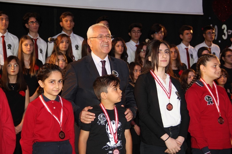 Karabağlar Ata'sını unutmadı