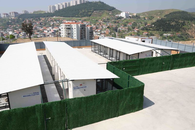 Can dostlar Bayraklı'da güvende