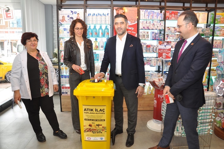 Menderes’te Atık İlaçlar Toplanıyor