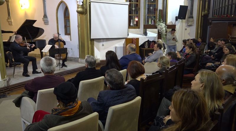 Buca'da büyüleyen konser