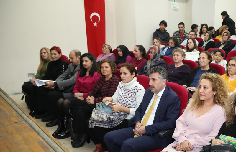 Bayraklı’da şiir dolu gece