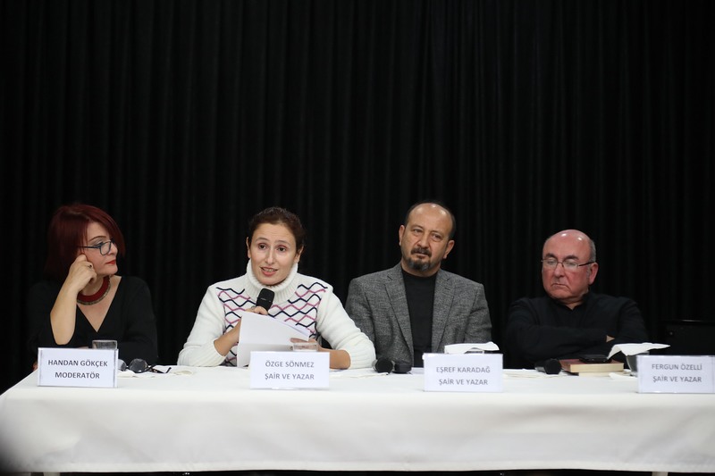 Bayraklı’da şiir dolu gece