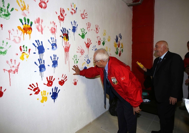 Türkiye’nin en büyük AKUT yerleşkesi Karabağlar’da açıldı