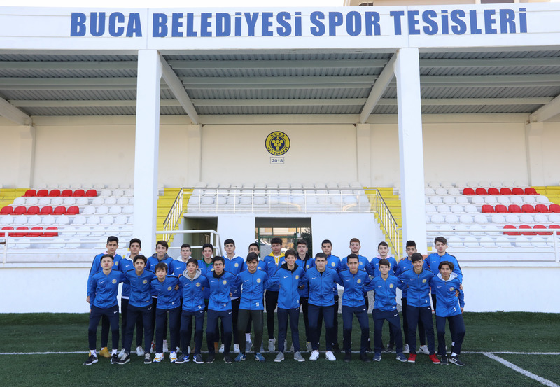 Buca’nın genç sporcularına 5 yıldızlı moral