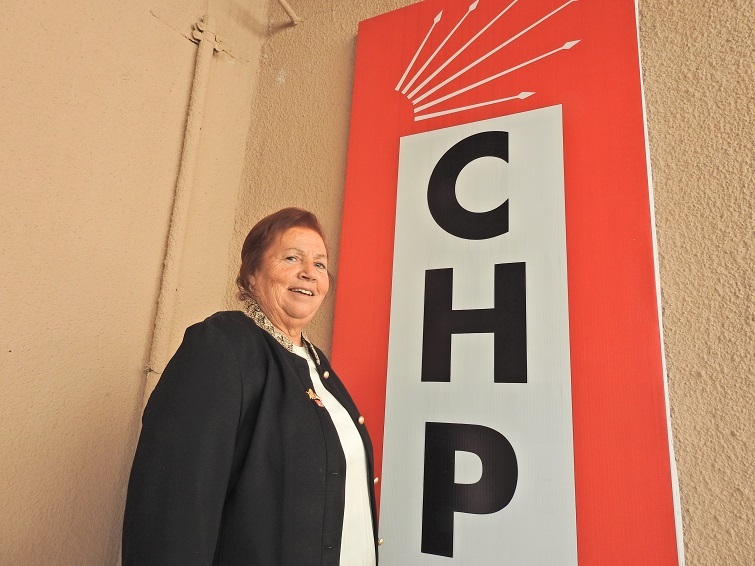 CHP Çeşme Kadın Kolları kongresini yaptı