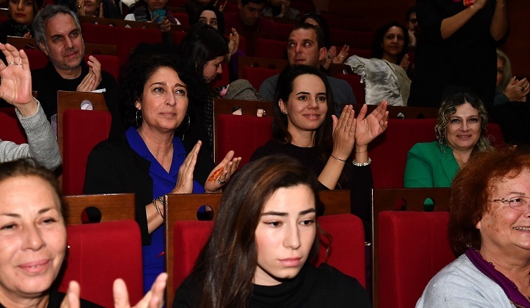 “Kadınların Sahnedeki Sesi” İzmir Sanat’taydı