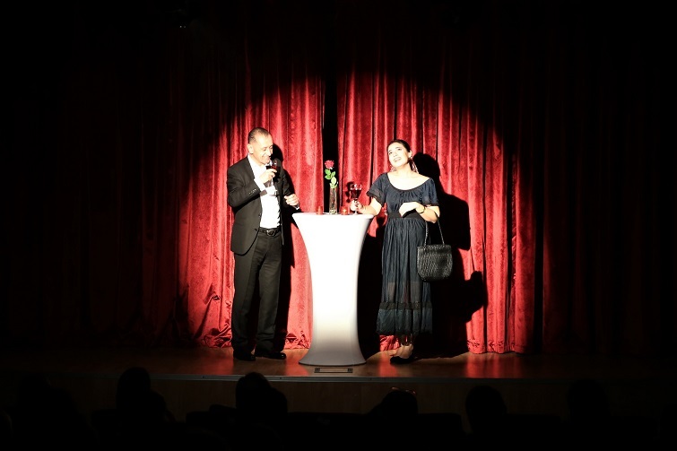 Buca’da “aşk” dolu sanat şöleni