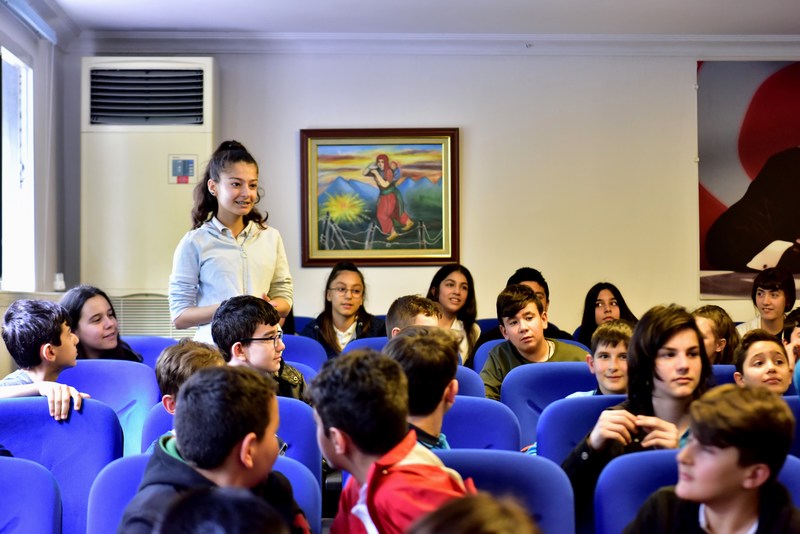 Bornova aşkına haydi salona!