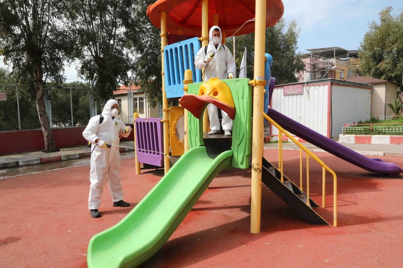 Bayraklı’da 3 koldan dezenfeksiyon