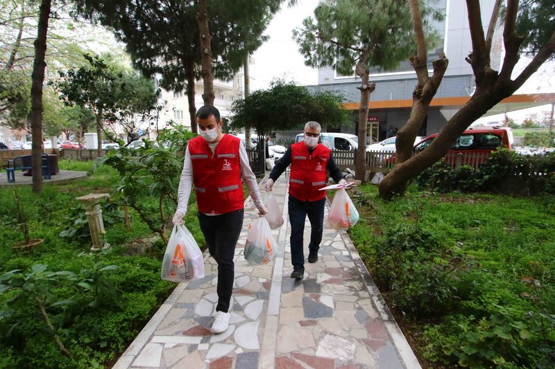 Bayraklı'da, çağrı merkezi vatandaşın yanında