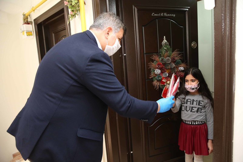 23 Nisan coşkusu balkonlardan taşacak!