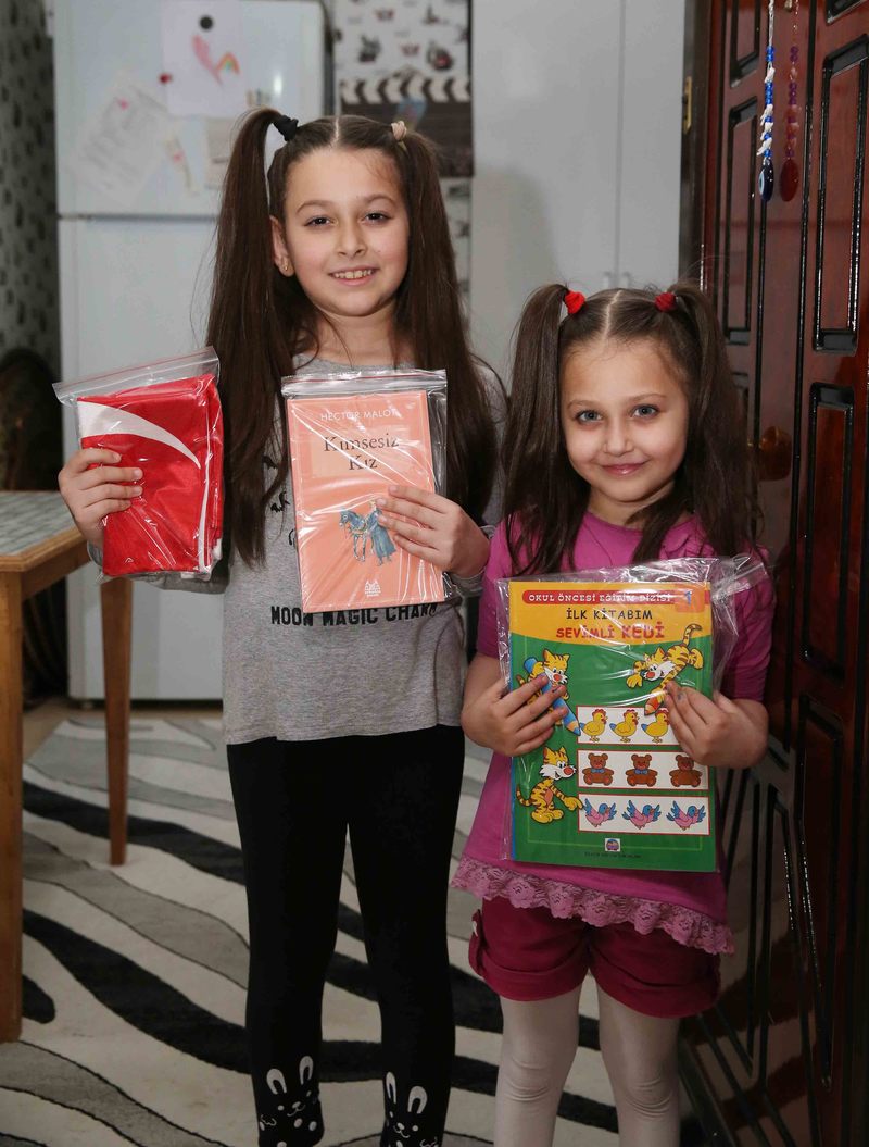 23 Nisan coşkusu balkonlardan taşacak!