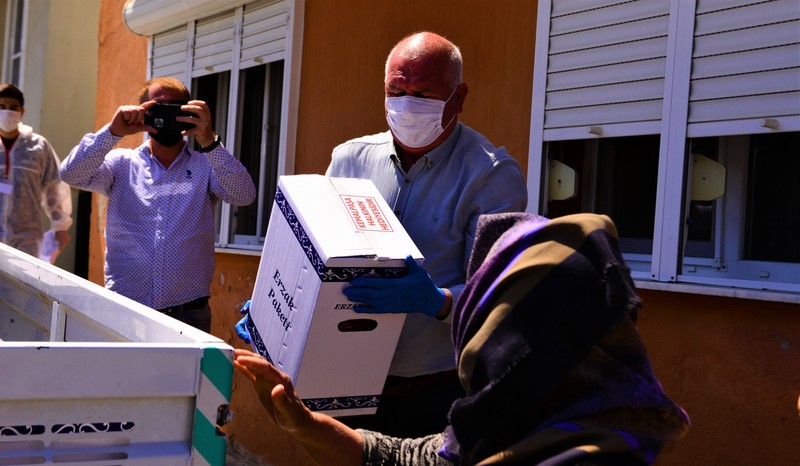 Kemalpaşa Belediyesi vatandaşının yanında