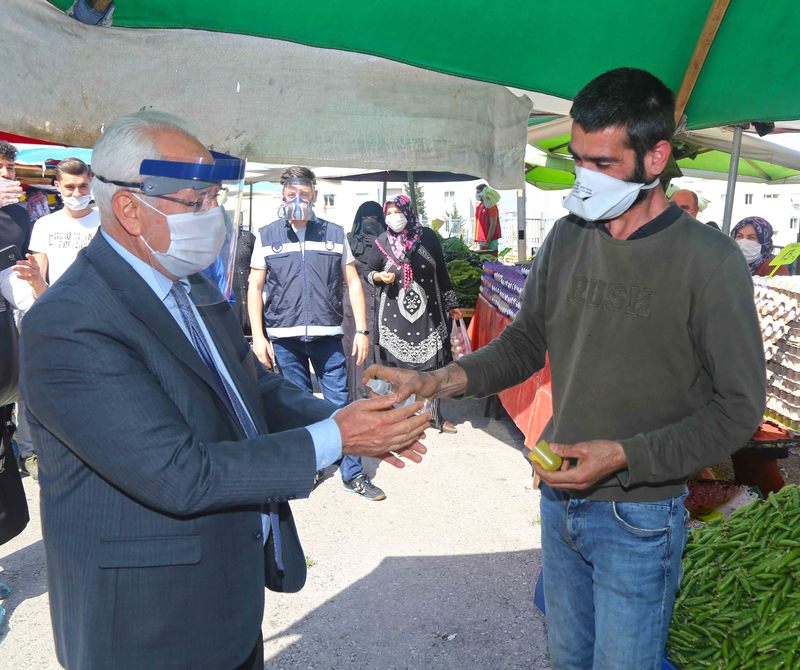 Selvitopu pazaryeri önlemlerini denetledi