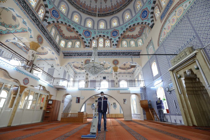 Buca’da camiler pandemi sonrasına hazır