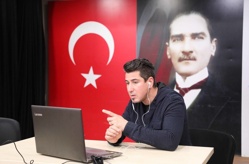 Bayraklı Belediyesinde kurslar hız kesmedi