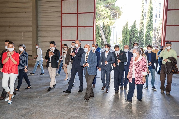 Başkan Soyer İzmir gönüllülerini ziyaret etti