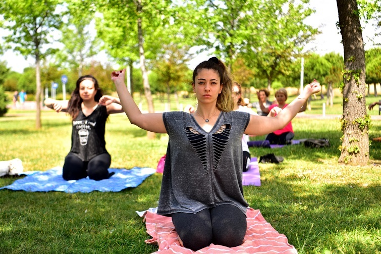 Bornova’da yoga zamanı