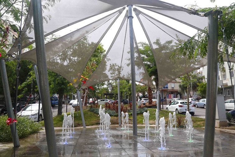 Karabağlar’ın parkları yaza hazır