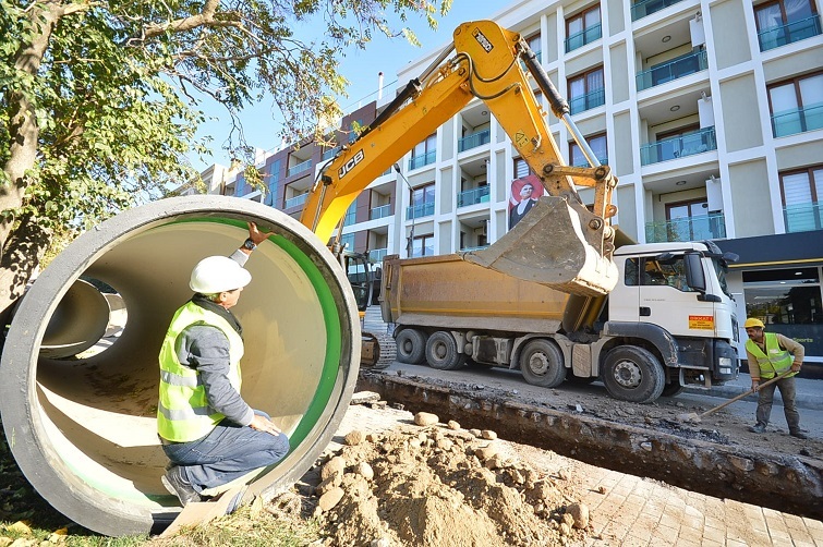 Yağmur suyu sorununa 3 ilçede neşter vuruluyor
