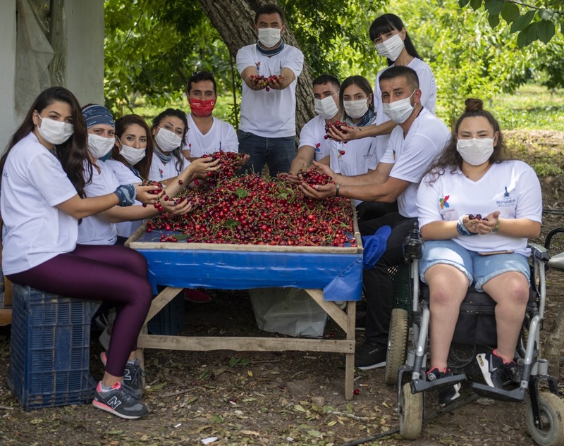 Gönülleri fethettiler