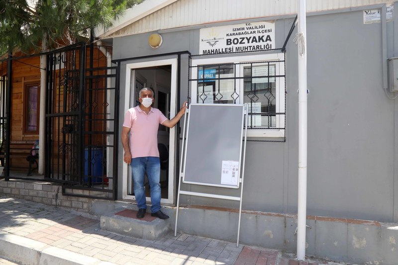 Karabağlar’da muhtarlara duyuru panosu