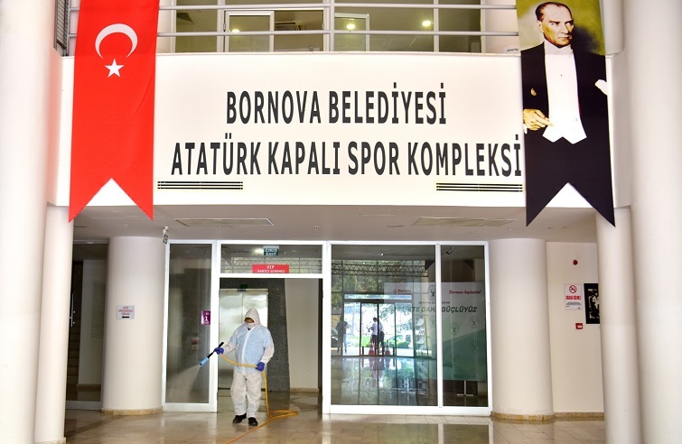 Bornova Stadı maçlara hazır