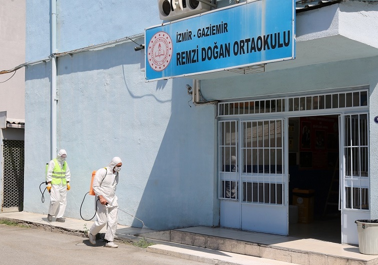 Gaziemir'in okulları sınava hazırlanıyor