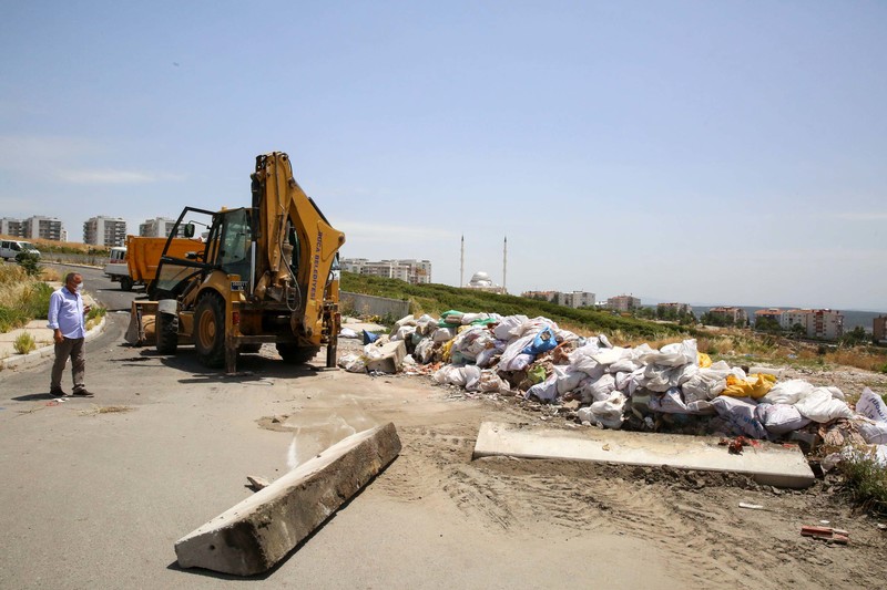 Buca’da kaçak moloz kabusu bitmiyor: Günde 50 ton moloz