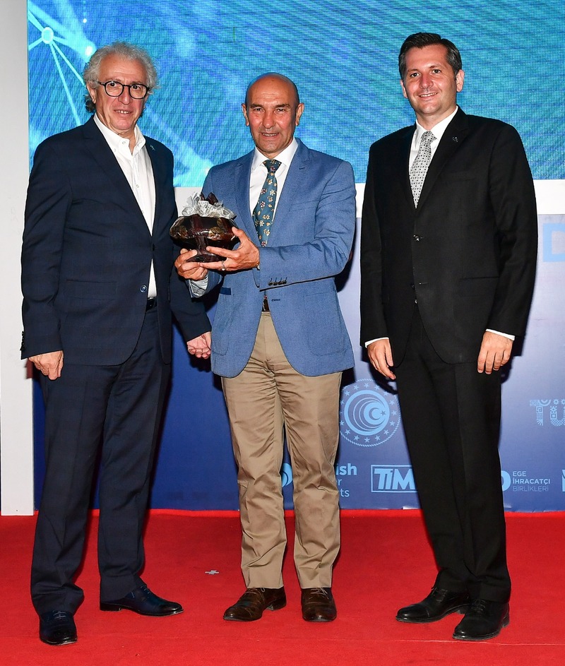 Başkan Soyer:  “Pandemi fuarcılıkta dijital dönüşümü hızlandırdı”