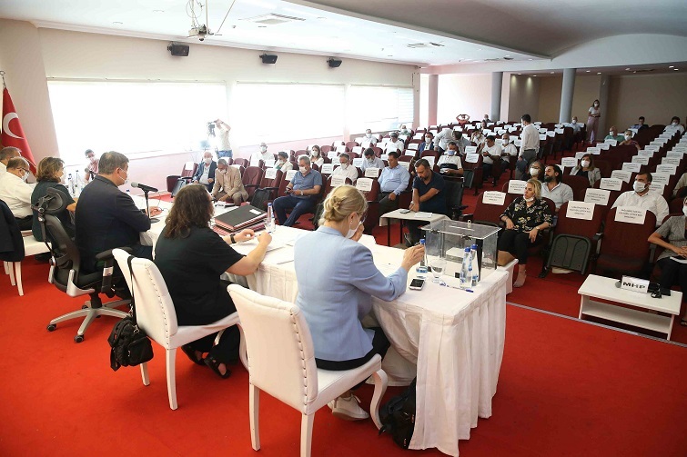 Karşıyaka Belediye Meclisi’nde seçim mesaisi