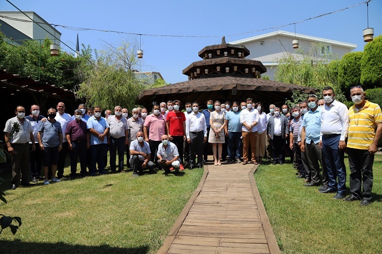 CHP İzmir muhtarları dinliyor