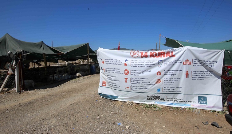 Karabağlar’da sosyal mesafeli satış