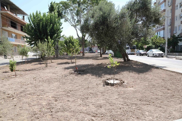 Bayraklı'ya 2 park 2 yeşil alan daha