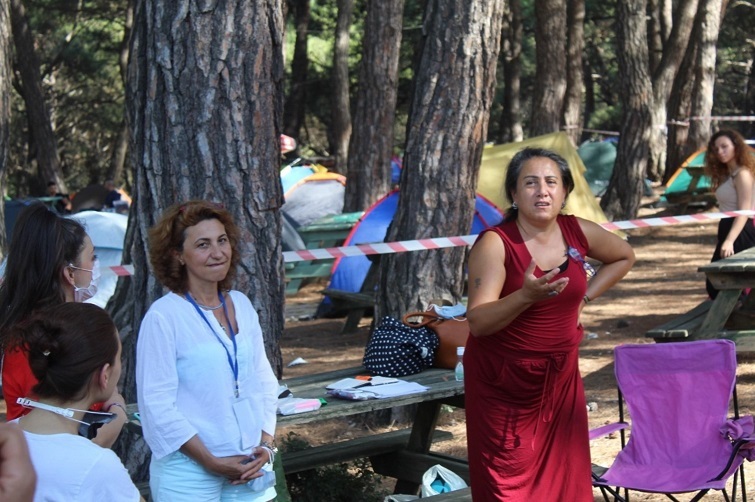 Usta oyuncular Bornova’da gençlerle buluştu