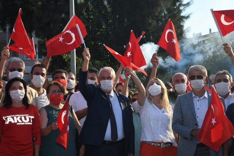 9 Eylül coşkusu Karabağlar’da yaşatıldı