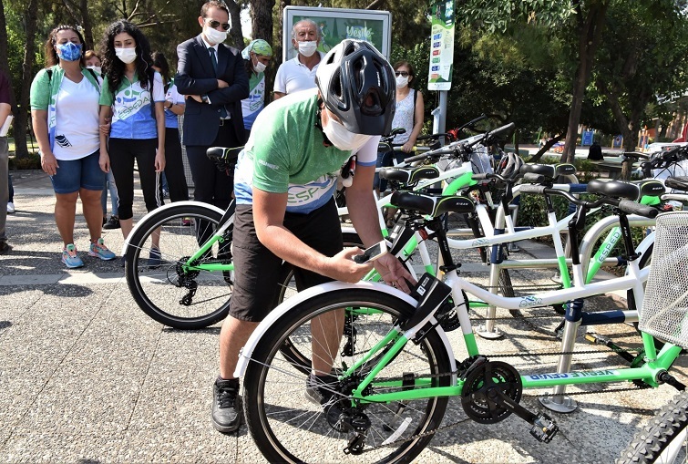 ‘Yeşile Çevir’ Bornova’da başladı