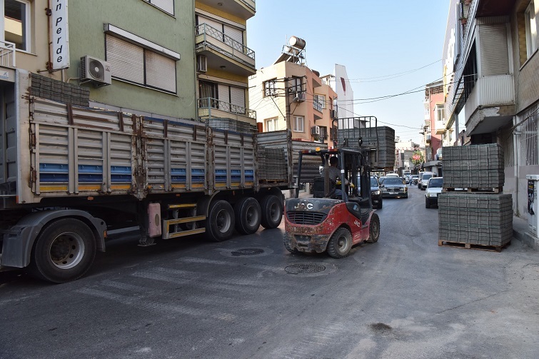 Rafetpaşa Mahallesi’nde sokaklar yenileniyor