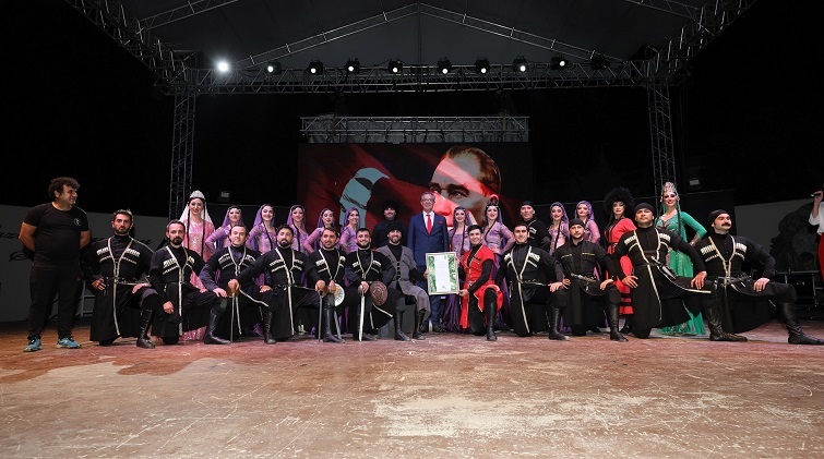 Gaziemir’de 97. yıl coşkusu