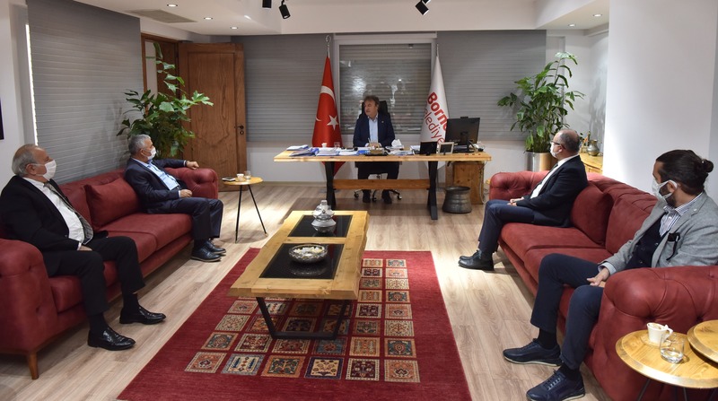 Bornova’da hedef 5 bin tablet