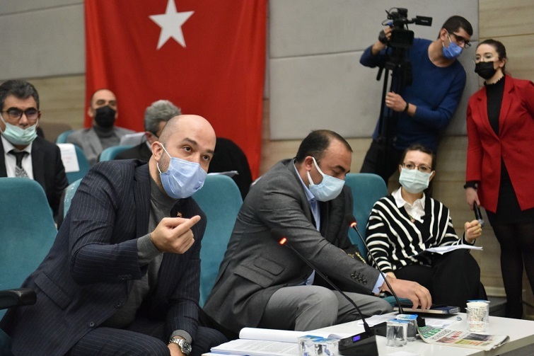 Mahalle sınırlarının değişmesine AK Parti itirazı