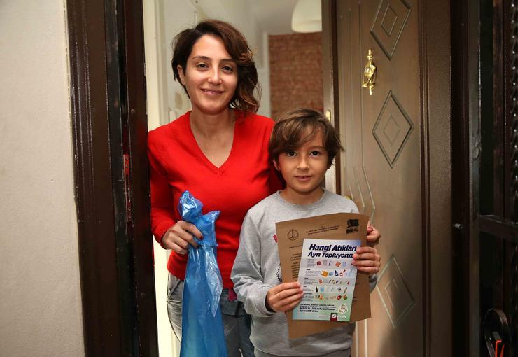 Konutlardan atık toplama sistemi Karşıyaka’ya yayılıyor