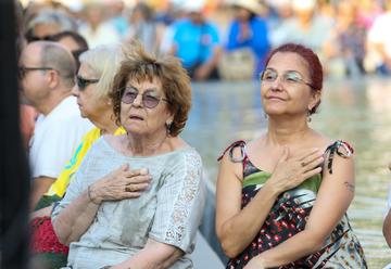 450247