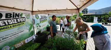 9894