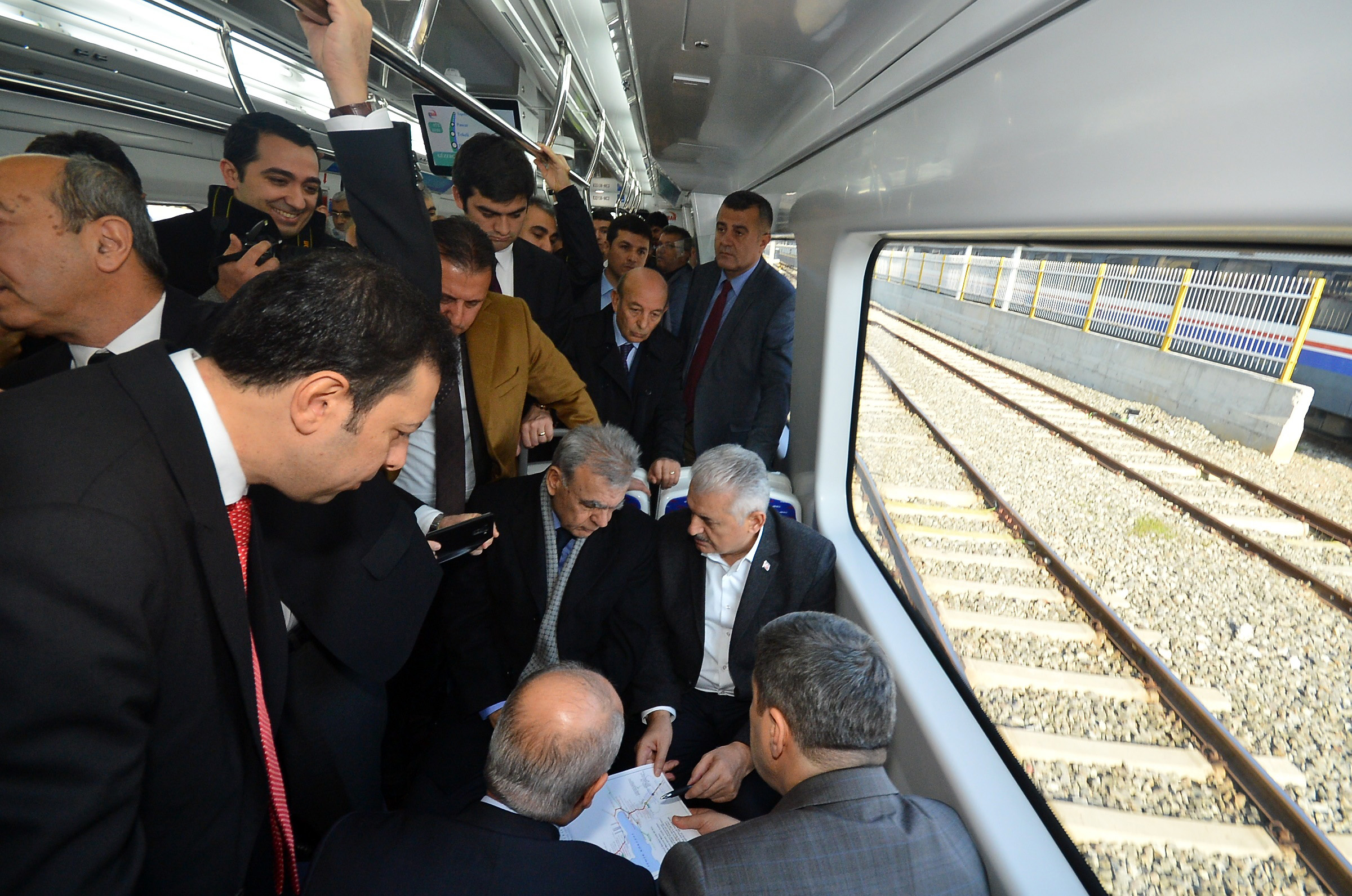 İZBAN Torbalı Hattının Açılışına 3 Gün Kala Tören İptal!