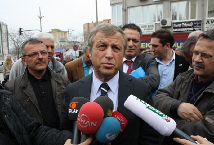 Yazıcı: Tartışmalı Demirören'e oy vermem Yazıcı: Tartışmalı Demirören'e oy vermem